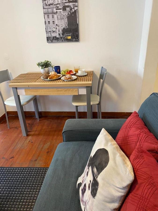 Cozy Estrela Apartment Lisbon Exterior photo